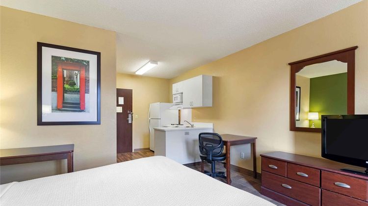 Extended Stay America Stes Savannah Mdtn Room