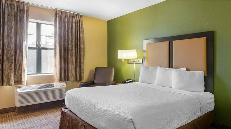 Extended Stay America Stes Savannah Mdtn Room