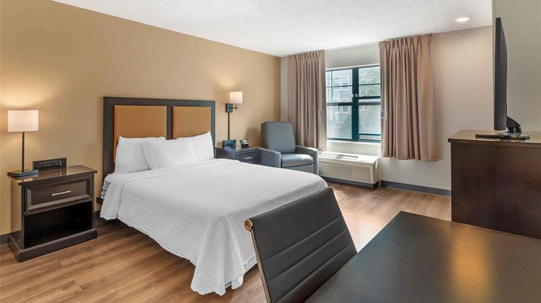 <b>Extended Stay America Tampa Airport Room</b>. Images powered by <a href="https://iceportal.shijigroup.com/" title="IcePortal" target="_blank">IcePortal</a>.