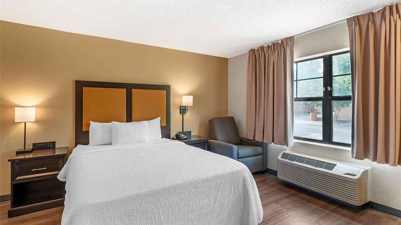 <b>Extended Stay America Tampa Airport Room</b>. Images powered by <a href="https://iceportal.shijigroup.com/" title="IcePortal" target="_blank">IcePortal</a>.