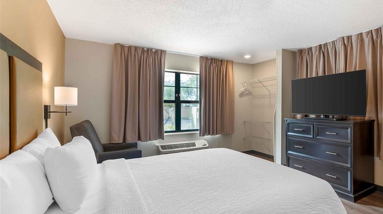 <b>Extended Stay America Tampa Airport Room</b>. Images powered by <a href="https://iceportal.shijigroup.com/" title="IcePortal" target="_blank">IcePortal</a>.