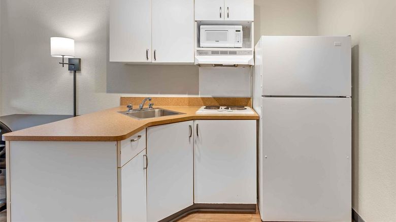 <b>Extended Stay America Tampa Airport Room</b>. Images powered by <a href="https://iceportal.shijigroup.com/" title="IcePortal" target="_blank">IcePortal</a>.