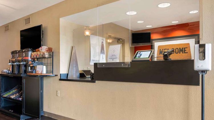 Extended Stay America Stes Pit Airport Lobby