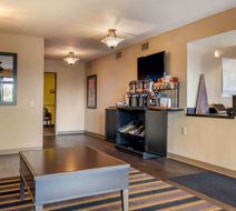 Extended Stay America Stes Pit Airport Lobby