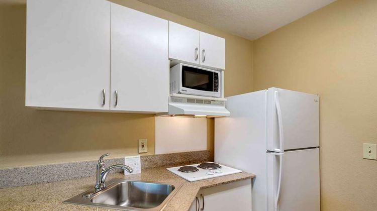 Extended Stay America - Newark Airport Room