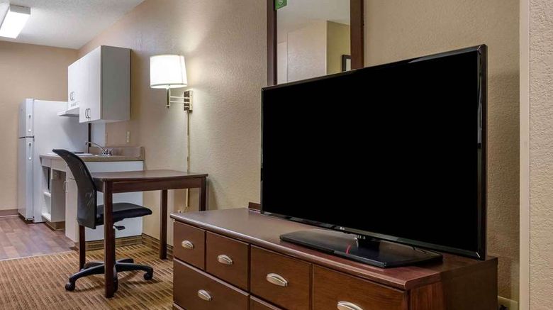 <b>Extended Stay America Stes West Mifflin Room</b>. Images powered by <a href="https://iceportal.shijigroup.com/" title="IcePortal" target="_blank">IcePortal</a>.