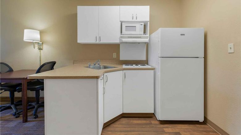 <b>Extended Stay America Stes Rochester N Room</b>. Images powered by <a href="https://iceportal.shijigroup.com/" title="IcePortal" target="_blank">IcePortal</a>.