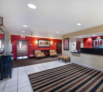 Extended Stay America Stes Champaign Lobby