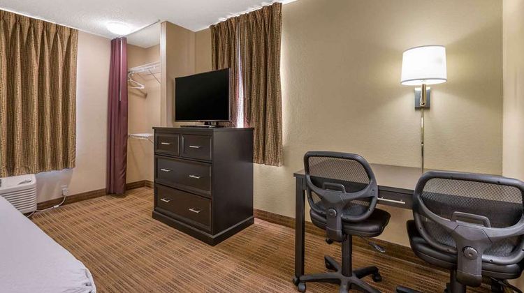 Extended Stay America Stes Champaign Room