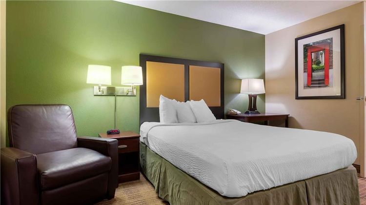 Extended Stay America Stes Castleton Room