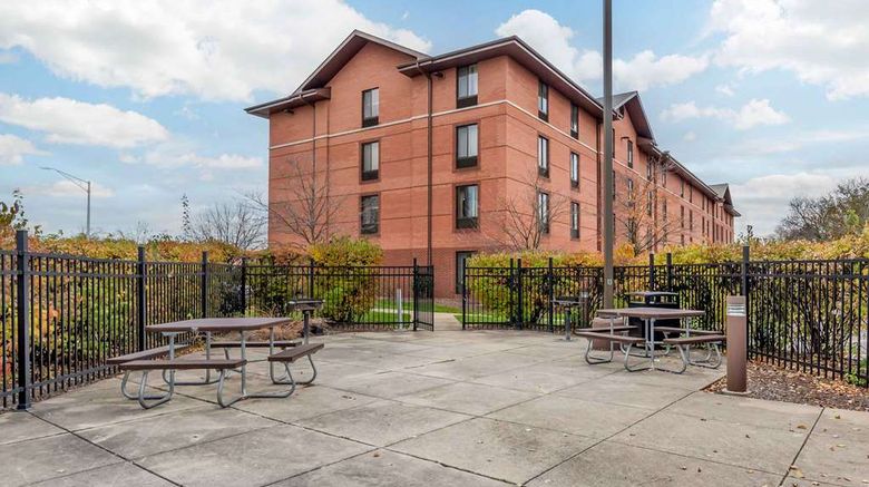 <b>Extended Stay America Stes Lombard Yorkt Other</b>. Images powered by <a href="https://iceportal.shijigroup.com/" title="IcePortal" target="_blank">IcePortal</a>.