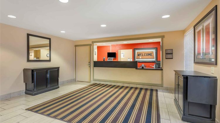 Extended Stay America Stes Lombard Yorkt Lobby