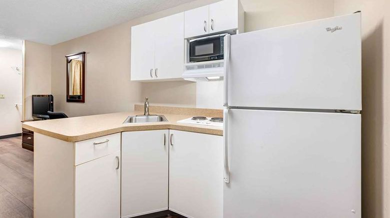 <b>Extended Stay America Stes Dayton North Room</b>. Images powered by <a href="https://iceportal.shijigroup.com/" title="IcePortal" target="_blank">IcePortal</a>.