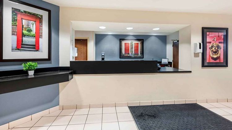 Extended Stay America Stes Dayton North Lobby