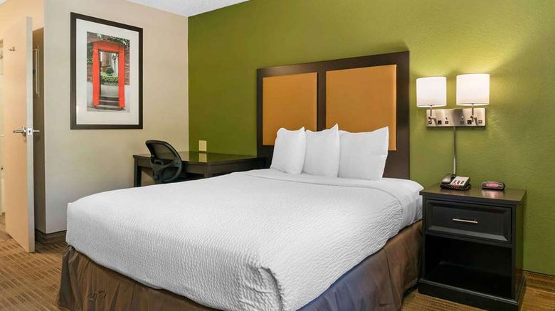 <b>Extended Stay America Stes  Canton Room</b>. Images powered by <a href="https://iceportal.shijigroup.com/" title="IcePortal" target="_blank">IcePortal</a>.