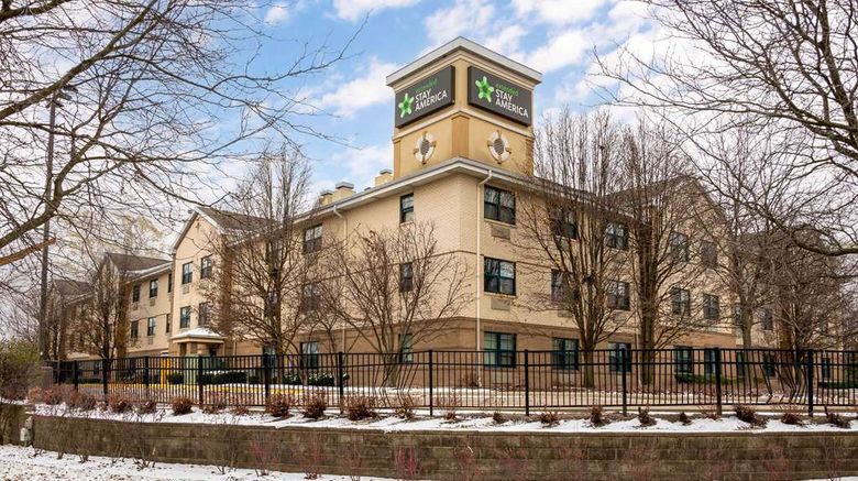 Extended Stay America Stes Schaumbur I90 Exterior. Images powered by <a href="https://iceportal.shijigroup.com" target="_blank" rel="noopener">Ice Portal</a>.