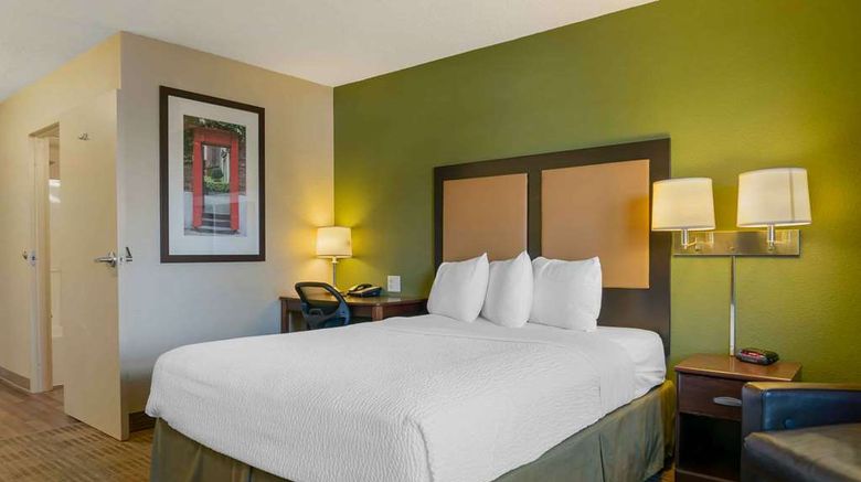 <b>Extended Stay America Stes Detroit Arpt Room</b>. Images powered by <a href="https://iceportal.shijigroup.com/" title="IcePortal" target="_blank">IcePortal</a>.