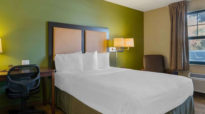 <b>Extended Stay America Stes Detroit Arpt Room</b>. Images powered by <a href="https://iceportal.shijigroup.com/" title="IcePortal" target="_blank">IcePortal</a>.