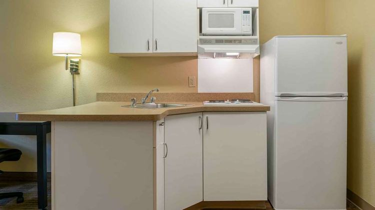 Extended Stay America Stes Detroit Arpt Room