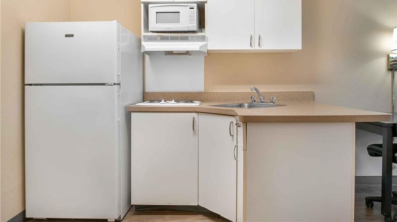 <b>Extended Stay America Stes Roseville Room</b>. Images powered by <a href="https://iceportal.shijigroup.com/" title="IcePortal" target="_blank">IcePortal</a>.