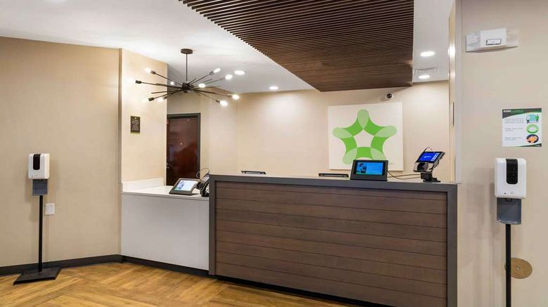 <b>Extended Stay America Prem Stes Vanderbi Lobby</b>. Images powered by <a href="https://iceportal.shijigroup.com/" title="IcePortal" target="_blank">IcePortal</a>.