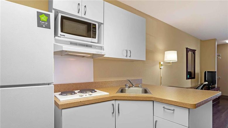 <b>Extended Stay America Stes Willowbrook H Room</b>. Images powered by <a href="https://iceportal.shijigroup.com/" title="IcePortal" target="_blank">IcePortal</a>.