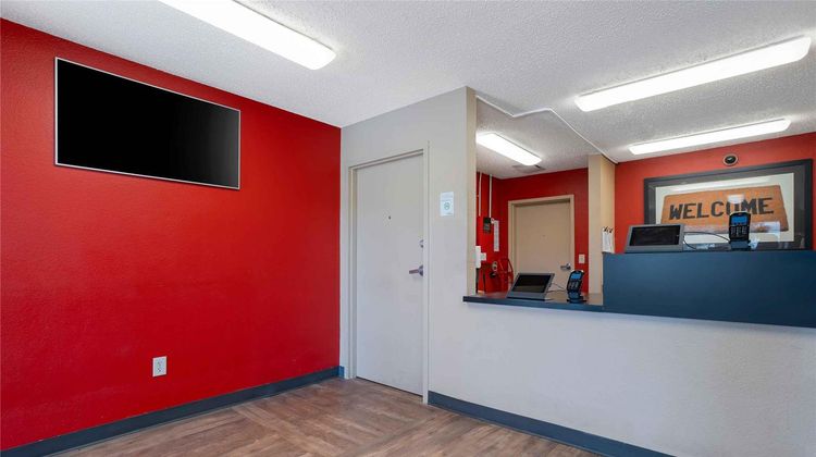 Extended Stay America Stes The Woodlands Lobby