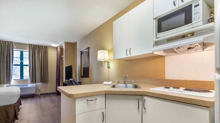 Extended Stay America Stes Springdale Room