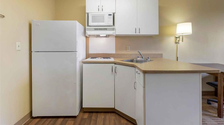 <b>Extended Stay America Stes Austin Sw Room</b>. Images powered by <a href="https://iceportal.shijigroup.com/" title="IcePortal" target="_blank">IcePortal</a>.