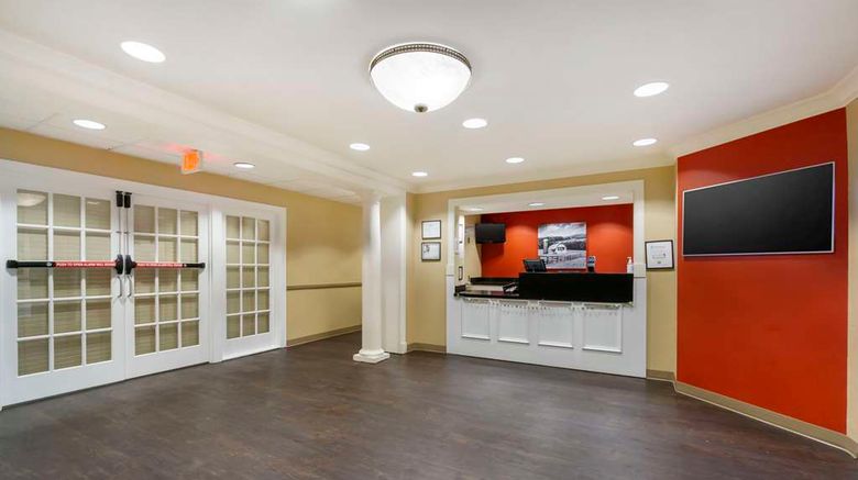 <b>Extended Stay America Stes Seattle Evere Lobby</b>. Images powered by <a href="https://iceportal.shijigroup.com/" title="IcePortal" target="_blank">IcePortal</a>.