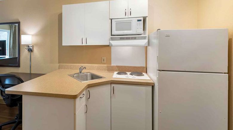 <b>Extended Stay America Stes Park Meadows Room</b>. Images powered by <a href="https://iceportal.shijigroup.com/" title="IcePortal" target="_blank">IcePortal</a>.