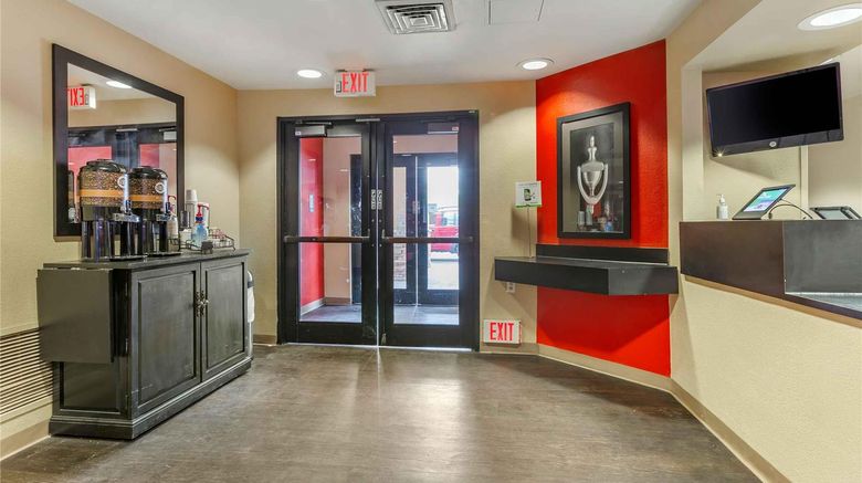 <b>Extended Stay America Stes Phoenix Deer Lobby</b>. Images powered by <a href="https://iceportal.shijigroup.com/" title="IcePortal" target="_blank">IcePortal</a>.
