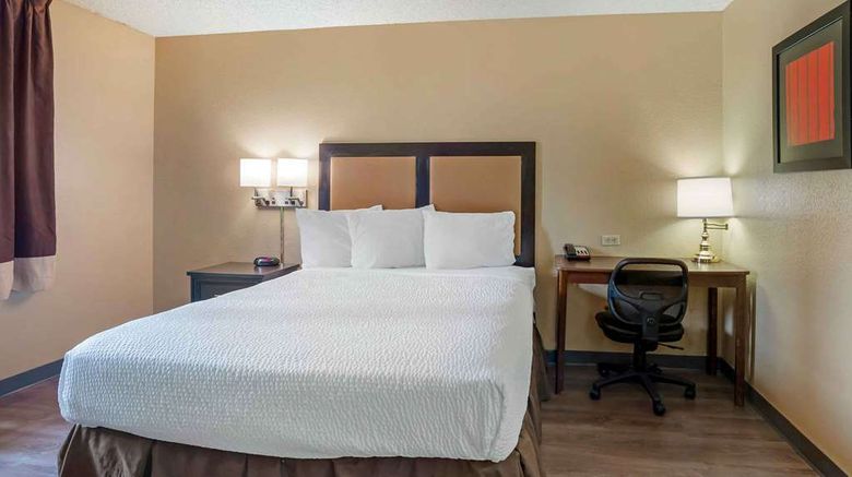 <b>Extended Stay America Stes La Harborgate Room</b>. Images powered by <a href="https://iceportal.shijigroup.com/" title="IcePortal" target="_blank">IcePortal</a>.