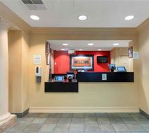 Extended Stay America Stes Oak Airport Lobby