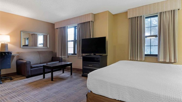 Extended Stay America Stes Oak Airport Room