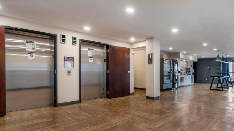 <b>Extended Stay America Prem Stes Alameda Lobby</b>. Images powered by <a href="https://iceportal.shijigroup.com/" title="IcePortal" target="_blank">IcePortal</a>.