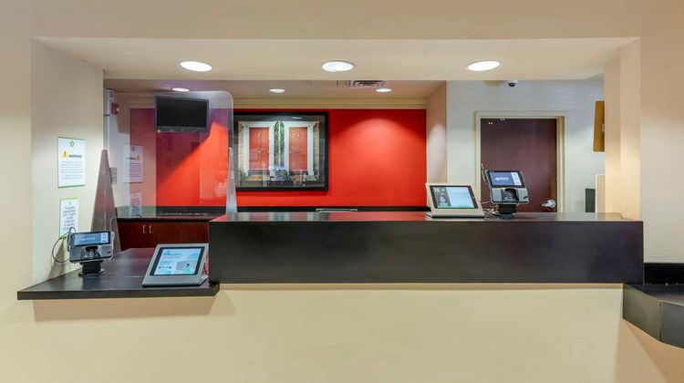 Extended Stay America Stes Fremont Warm Lobby