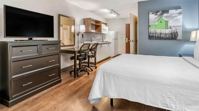 <b>Extended Stay America Prem Stes Belmont Room</b>. Images powered by <a href="https://iceportal.shijigroup.com/" title="IcePortal" target="_blank">IcePortal</a>.