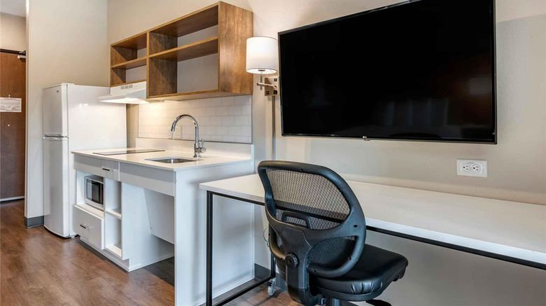 <b>Extended Stay America Prem Stes Belmont Room</b>. Images powered by <a href="https://iceportal.shijigroup.com/" title="IcePortal" target="_blank">IcePortal</a>.