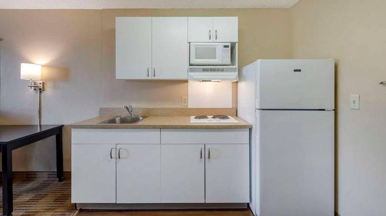 <b>Extended Stay America Stes Orange C Kate Room</b>. Images powered by <a href="https://iceportal.shijigroup.com/" title="IcePortal" target="_blank">IcePortal</a>.