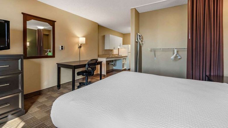 <b>Extended Stay America Stes W Sacramento Room</b>. Images powered by <a href="https://iceportal.shijigroup.com/" title="IcePortal" target="_blank">IcePortal</a>.