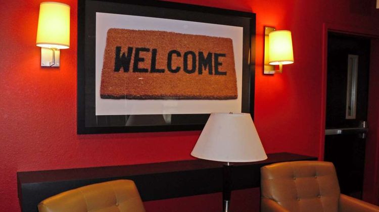 Extended Stay America Stes La Northridg Lobby