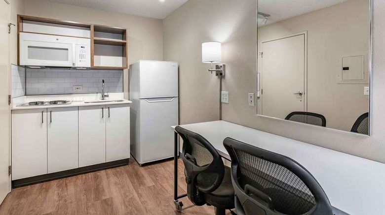 <b>Extended Stay America Stes San Jose Mtn Room</b>. Images powered by <a href="https://iceportal.shijigroup.com/" title="IcePortal" target="_blank">IcePortal</a>.