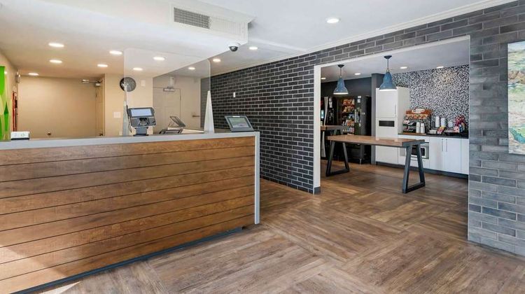 Extended Stay America Stes Sfo Airport Lobby