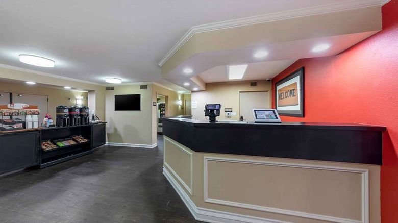 <b>Extended Stay America Stes La Glendale Lobby</b>. Images powered by <a href="https://iceportal.shijigroup.com/" title="IcePortal" target="_blank">IcePortal</a>.