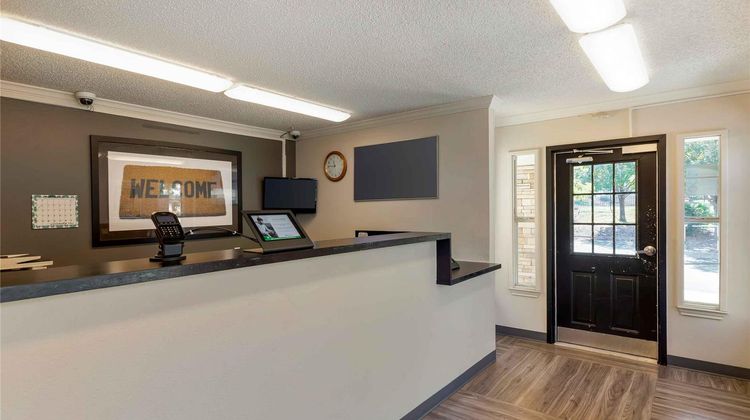 Extended Stay America Stes Denver S Auro Lobby