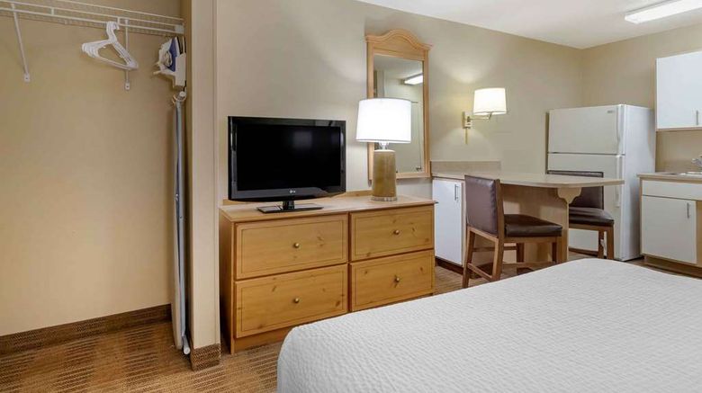 <b>Extended Stay America Stes Denver Cherry Room</b>. Images powered by <a href="https://iceportal.shijigroup.com/" title="IcePortal" target="_blank">IcePortal</a>.