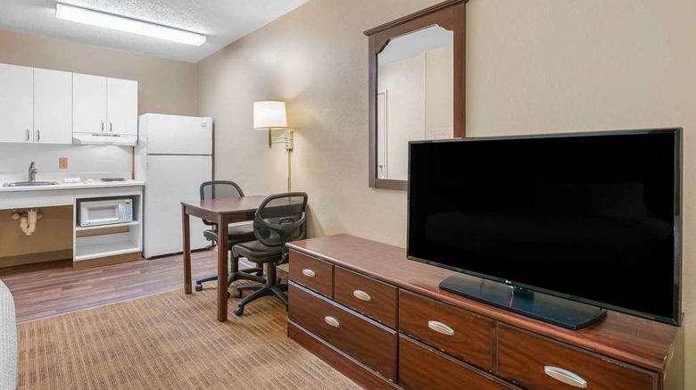 <b>Extended Stay America Stes Denver Cherry Room</b>. Images powered by <a href="https://iceportal.shijigroup.com/" title="IcePortal" target="_blank">IcePortal</a>.