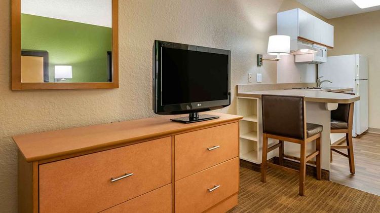 Extended Stay America Stes Orlando Altam Room