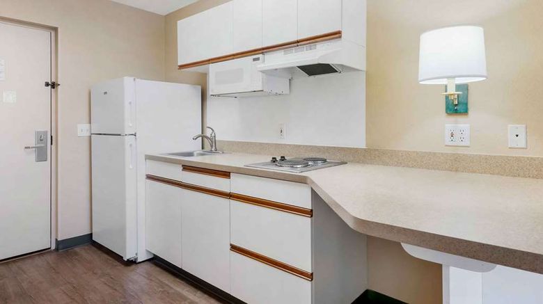 <b>Extended Stay America Stes Southpark Equ Room</b>. Images powered by <a href="https://iceportal.shijigroup.com/" title="IcePortal" target="_blank">IcePortal</a>.